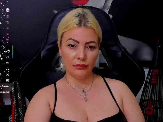 Mistress-Marilyn webcam