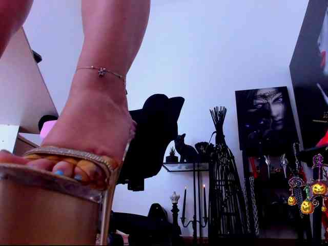 Mistress-Marilyn webcam