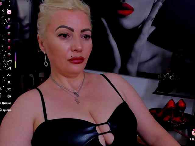 Mistress-Marilyn webcam