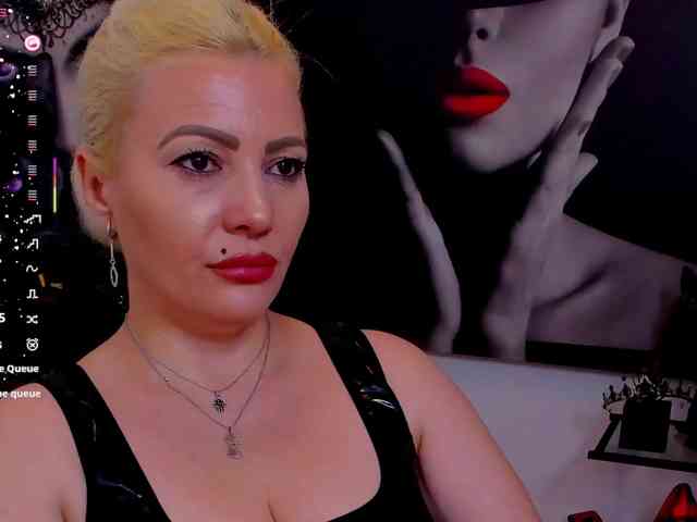 Mistress-Marilyn webcam