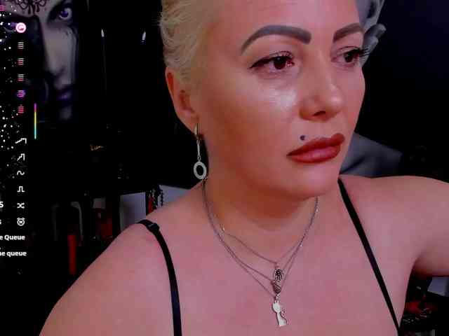Mistress-Marilyn webcam