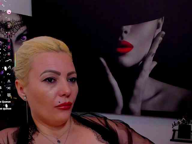 Mistress-Marilyn webcam