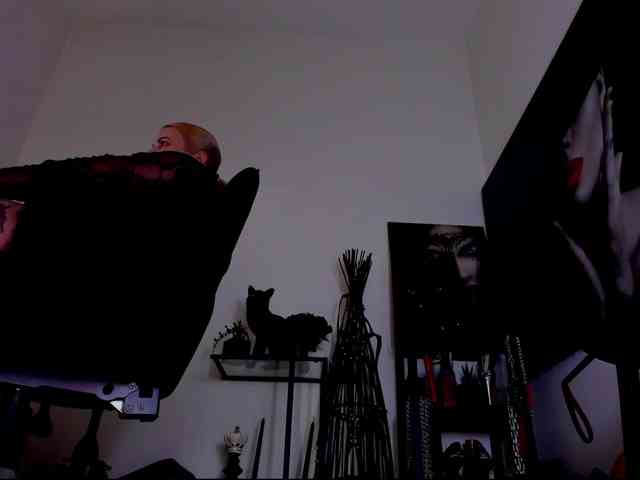 Mistress-Demi webcam