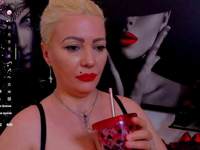 Mistress-Marilyn webcam