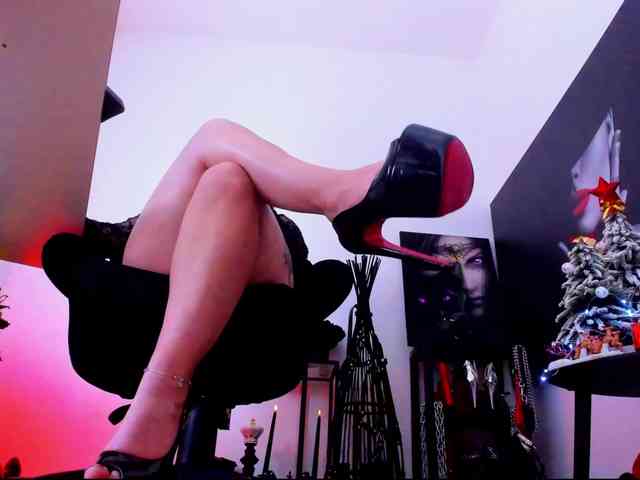 Mistress-Demi webcam