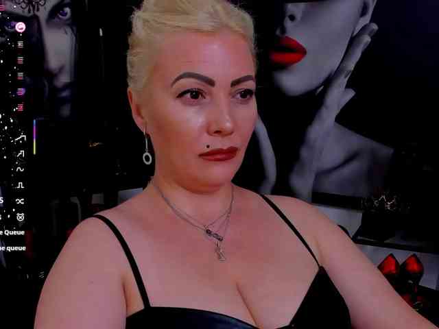 Mistress-Marilyn webcam