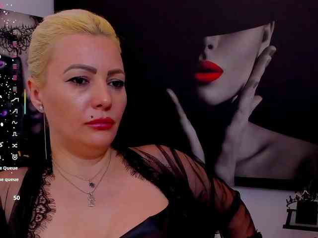 Mistress-Marilyn webcam