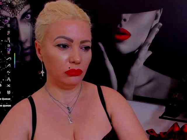 Mistress-Marilyn webcam