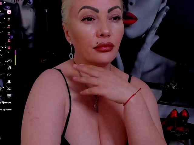 Mistress-Marilyn webcam