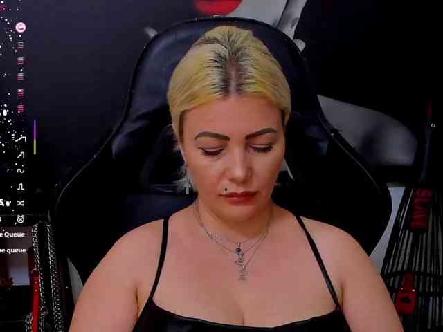 Mistress-Marilyn webcam