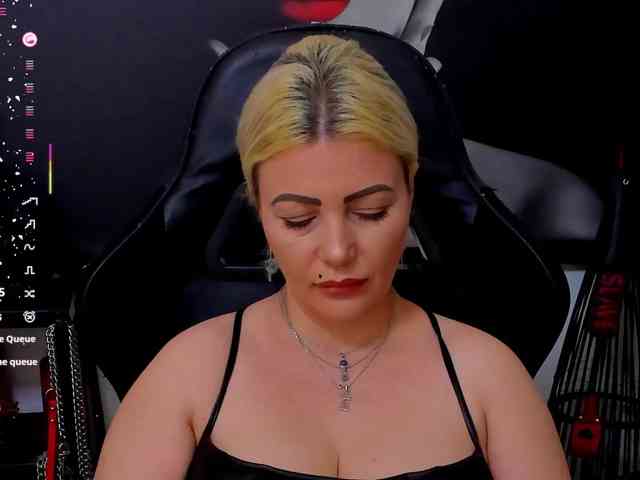 Mistress-Marilyn webcam