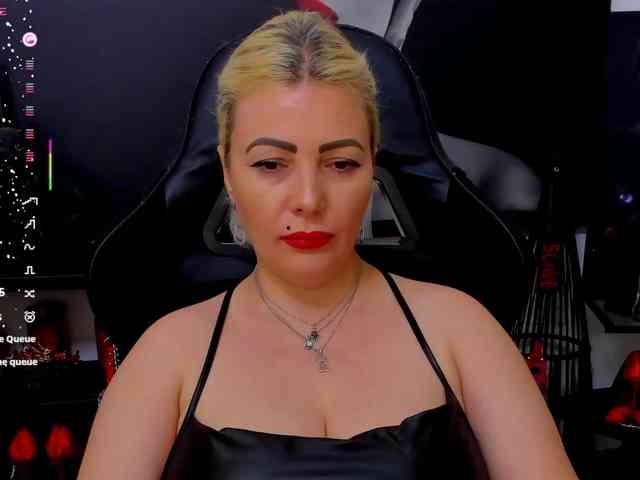 Mistress-Marilyn webcam