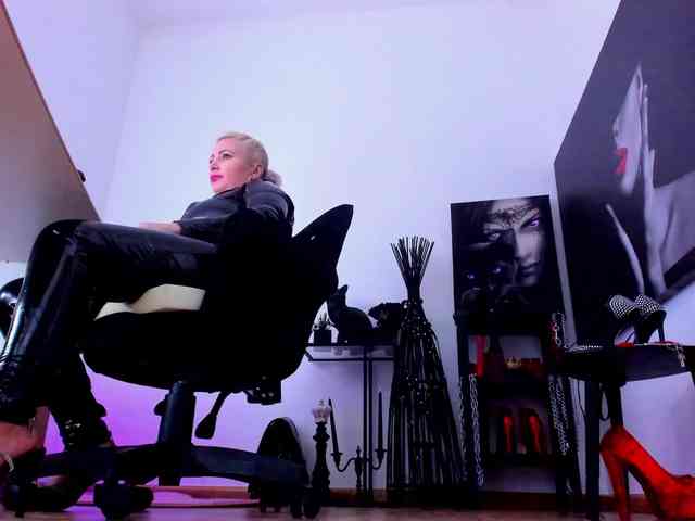 Mistress-Marilyn webcam