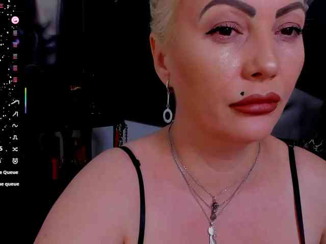 Mistress-Marilyn webcam