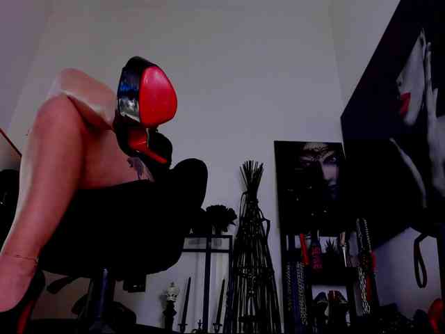 Mistress-Demi webcam