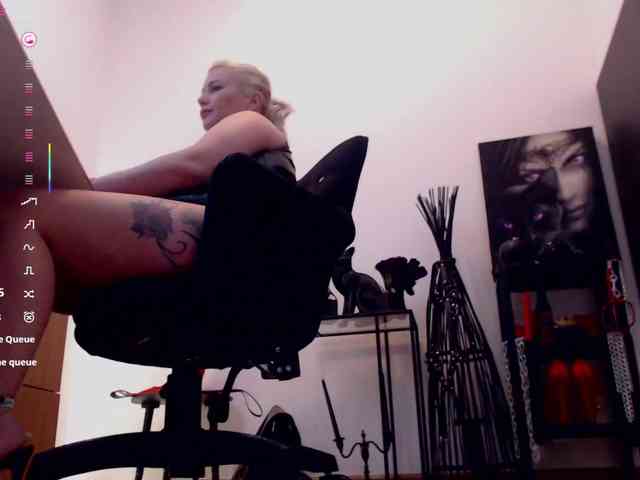 Mistress-Marilyn webcam
