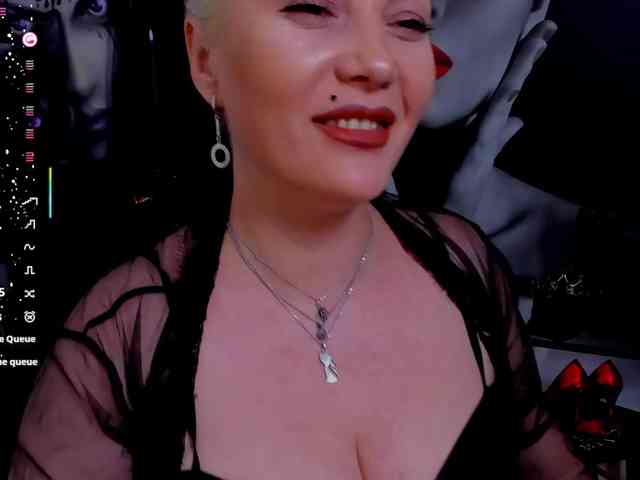 Mistress-Marilyn webcam