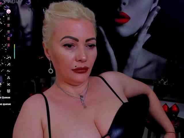 Mistress-Marilyn webcam