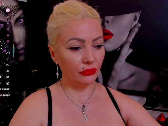 Mistress-Marilyn webcam