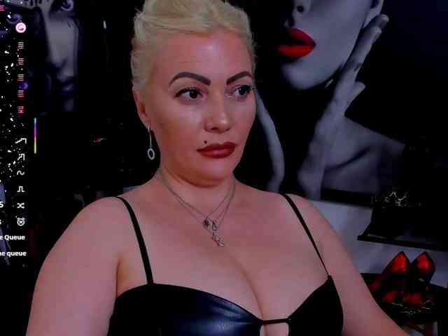Mistress-Marilyn webcam