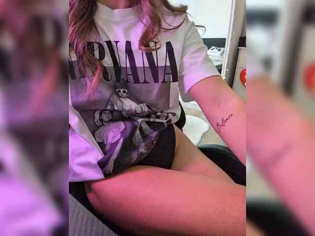 _m_a_r_i_a_888_ webcam