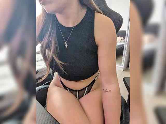 _m_a_r_i_a_888_ webcam
