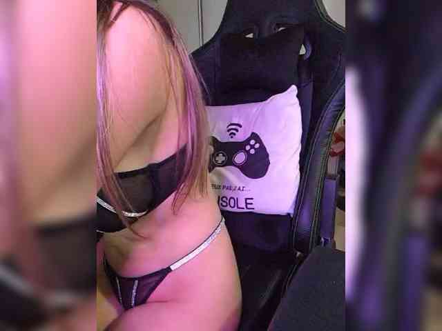 _m_a_r_i_a_888_ webcam