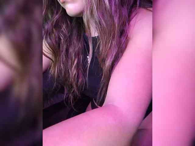 _m_a_r_i_a_888_ webcam