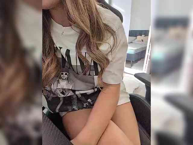 _m_a_r_i_a_888_ webcam