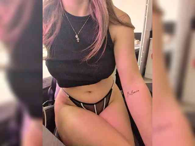 _m_a_r_i_a_888_ webcam