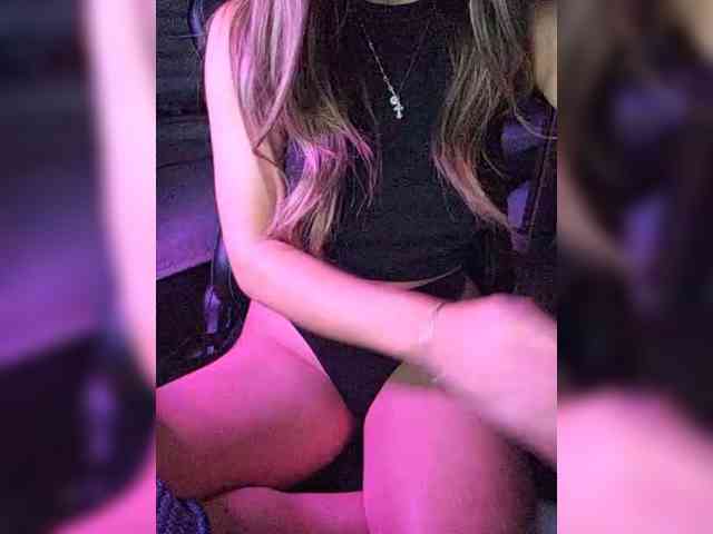_m_a_r_i_a_888_ webcam