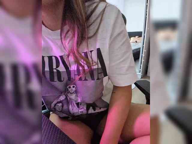 _m_a_r_i_a_888_ webcam