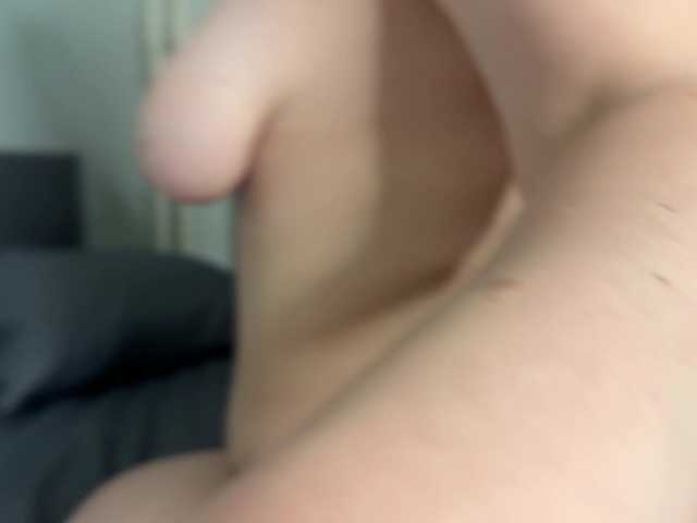 little-nymphomaniac's BongaCams show and profile