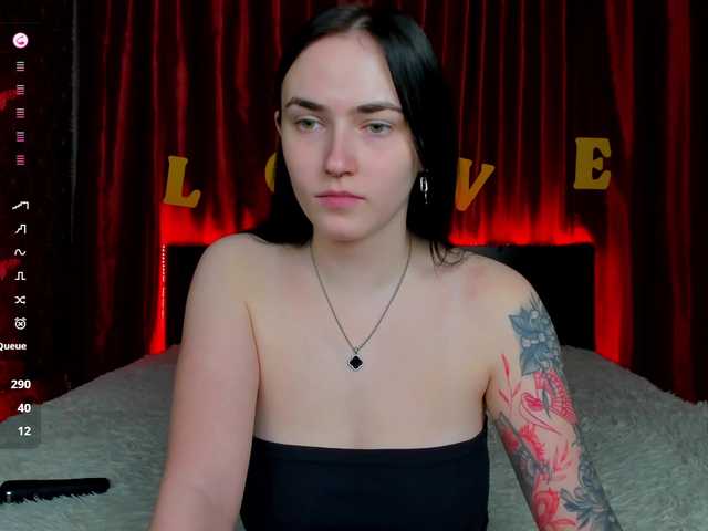 witch-lady18's BongaCams show and profile