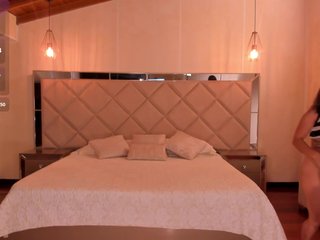 SussanElliot Porn Show