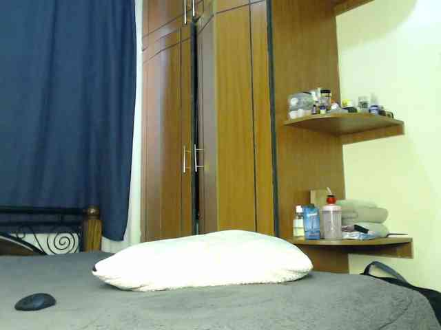 sexy-goddess- webcam