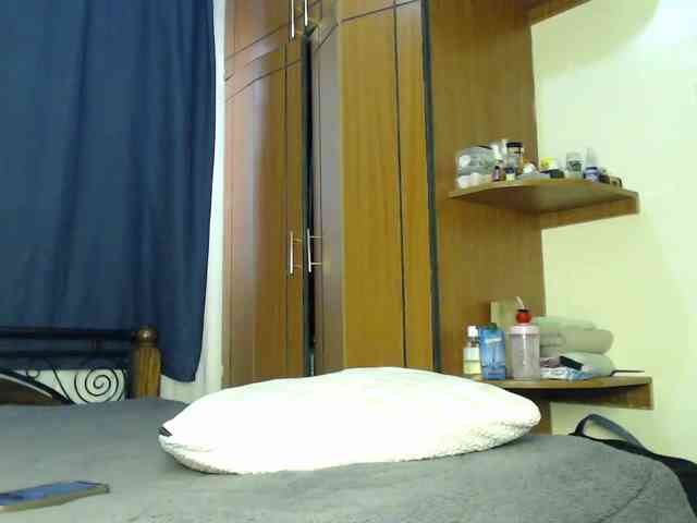sexy-goddess- webcam
