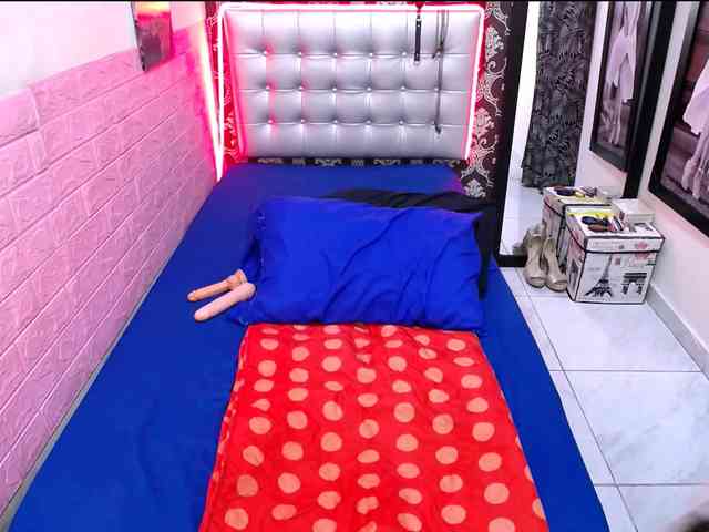 NathyNatasha webcam