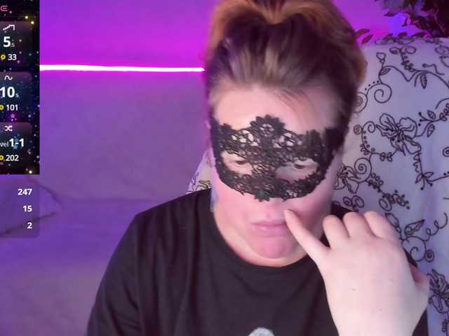 Discover GloriaGrays from BongaCams