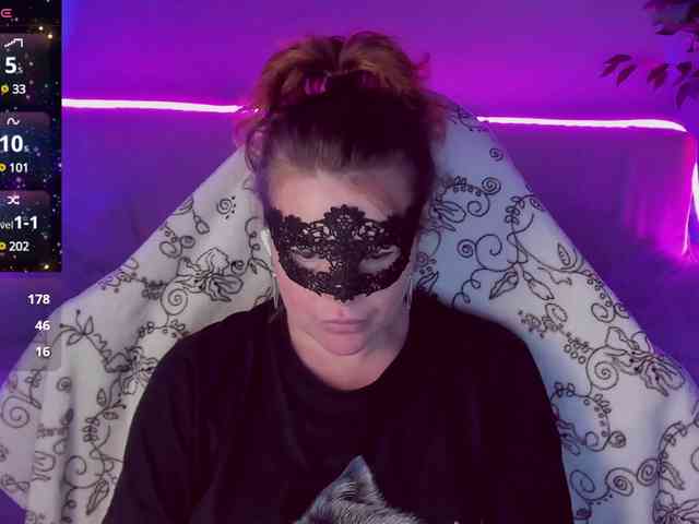 enter chatroom GloriaGrays