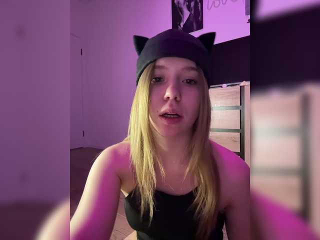 mariaaa-1's BongaCams show and profile