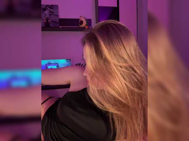 mariaaa-1's BongaCams show and profile