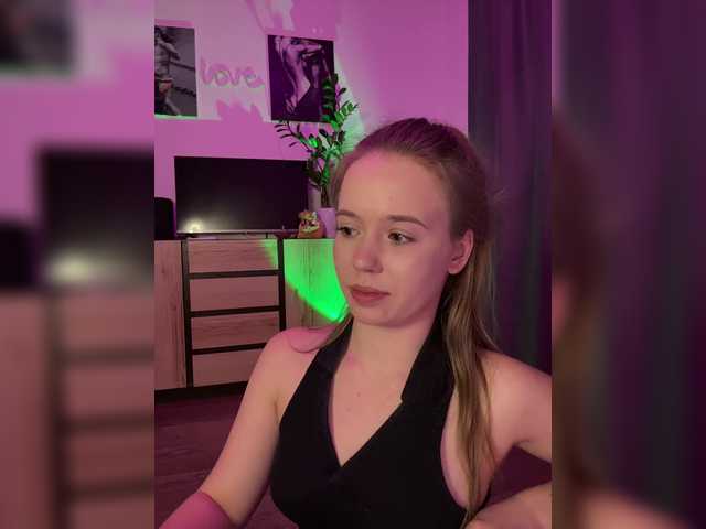 mariaaa-1's BongaCams show and profile