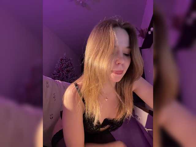 mariaaa-1's BongaCams show and profile