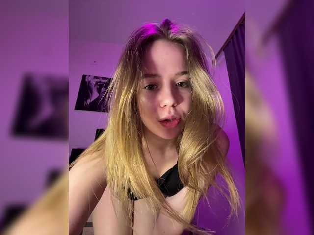 mariaaa-1's BongaCams show and profile