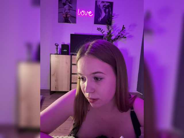 mariaaa-1's BongaCams show and profile