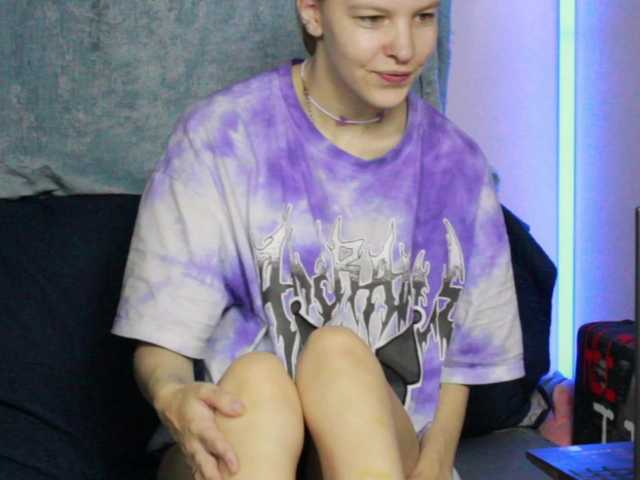 go to chat with Kamala_Adele