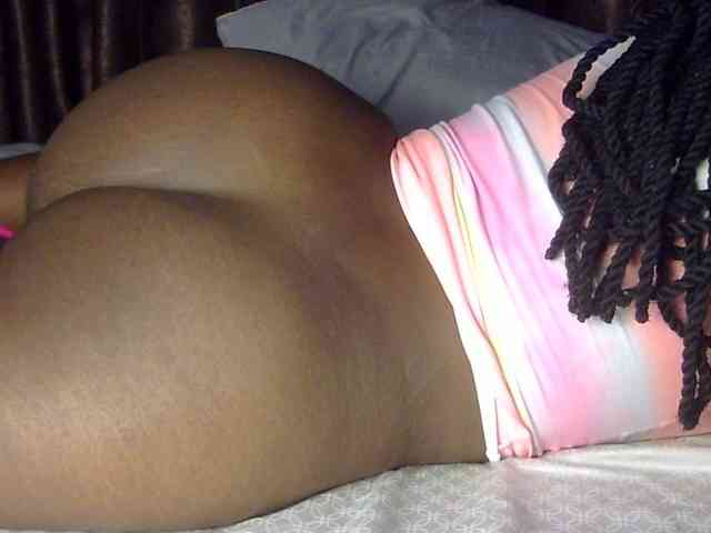bootyliciousbaddie webcam