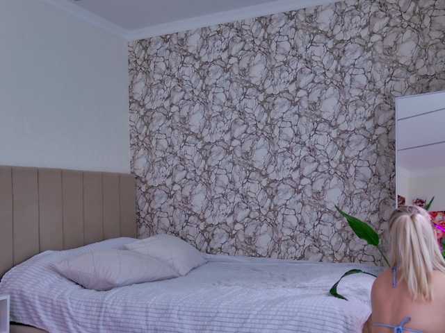 jane-suckss's BongaCams show and profile