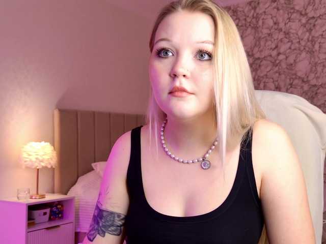 jane-suckss's BongaCams show and profile